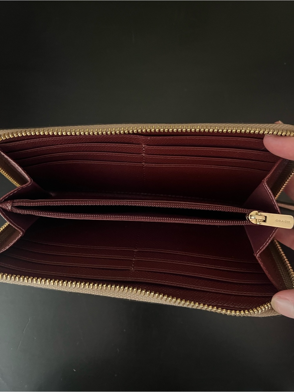 Coach Accordion Camel Zip In Signature Leather Wallet - Picture 5 of 5